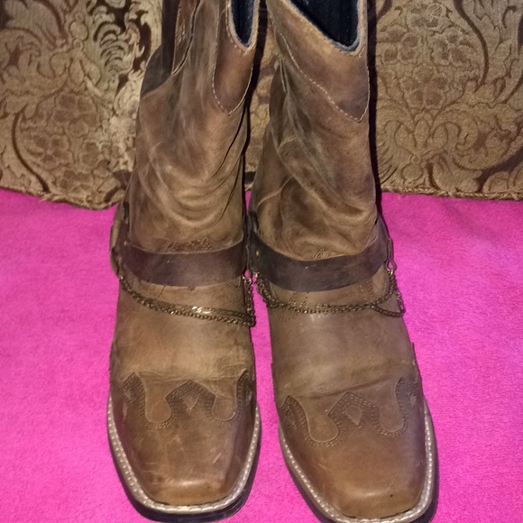 Boots - Picture 1 of 6